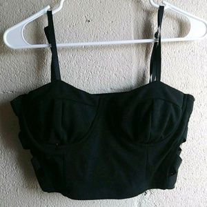 black crop top